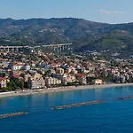 Greco Aparthotel San Bartolomeo Al Mare