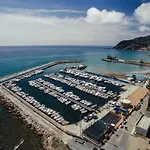 Greco Aparthotel San Bartolomeo Al Mare