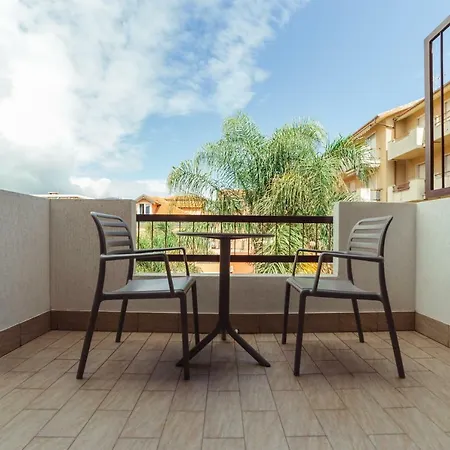 Ξενοδοχείο με διαμερίσματα Greco San Bartolomeo Al Mare