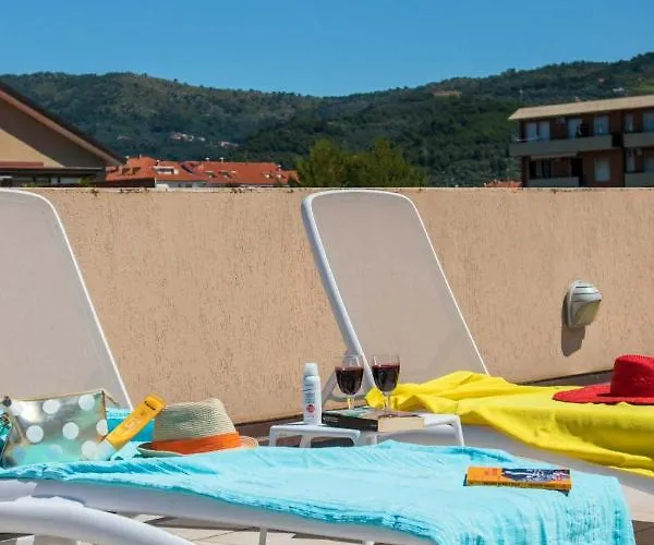 Greco Lägenhetshotell San Bartolomeo Al Mare