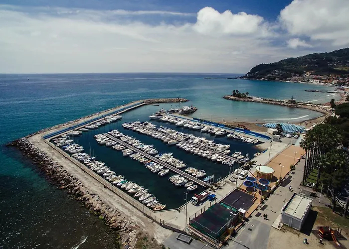 Greco Aparthotel San Bartolomeo Al Mare